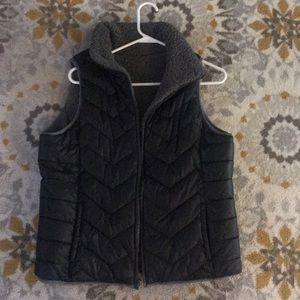 Black puffer vest